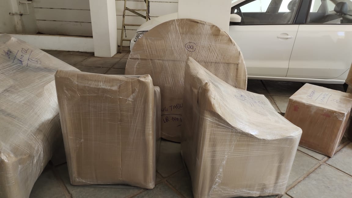 Safe vehicle transport loading by Book My Truck